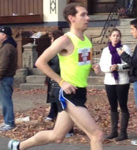 Jason en route to his 23932 finish at the Philadelphia Marathon